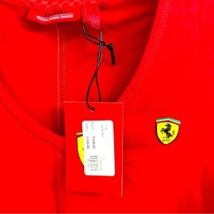 New with tag women original Ferrari v-neck t-shirt, size XL